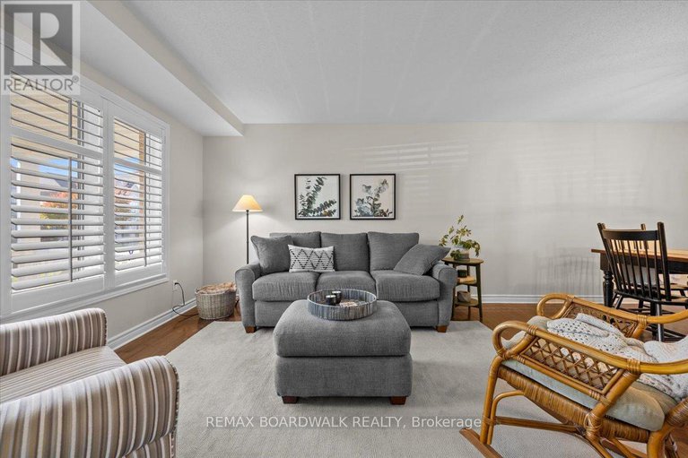 29240598/906-pellerin-place/avalon-east/ottawa/ontario/K4A0S4_5