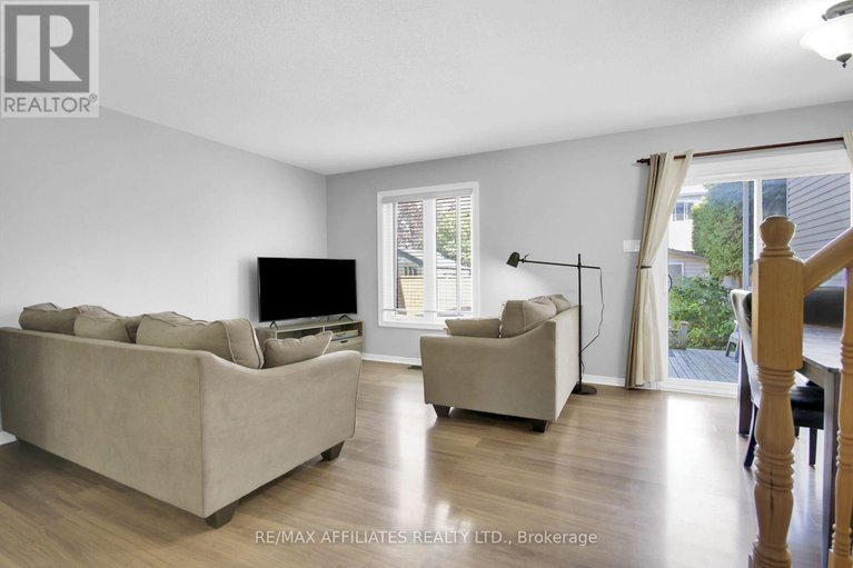 28860482/74-markland-crescent/barrhaven-east/ottawa/ontario/K2G5Z6_2