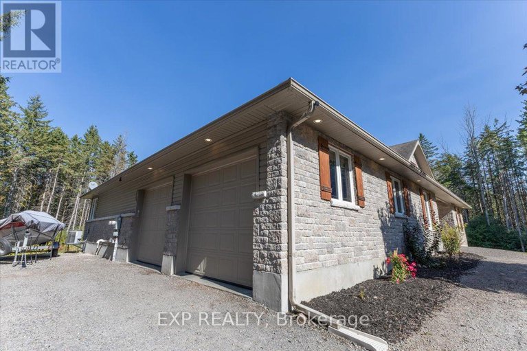 28879603/6719-deer-run-place/rideau-twp-s-of-reg-rd-6-w-of-mccordick-rd/ottawa/ontario/K0A2T0_44