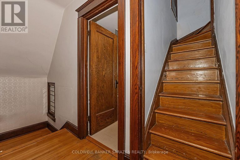 29362996/211-b-melrose-avenue/civic-hospital/ottawa/ontario/K1Y1V3_26