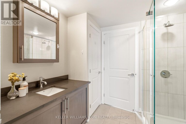 29504895/1301-195-besserer-street/sandy-hill/ottawa/ontario/K1N0B6_32