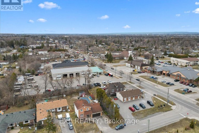 29596534/4-bobcat-way/stittsville-south/ottawa/ontario/K2S1P3_39