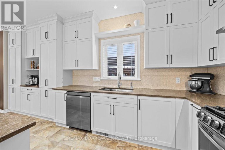 29287294/3421-summerbreeze-drive/osgoode/ottawa/ontario/K0A2W0_15