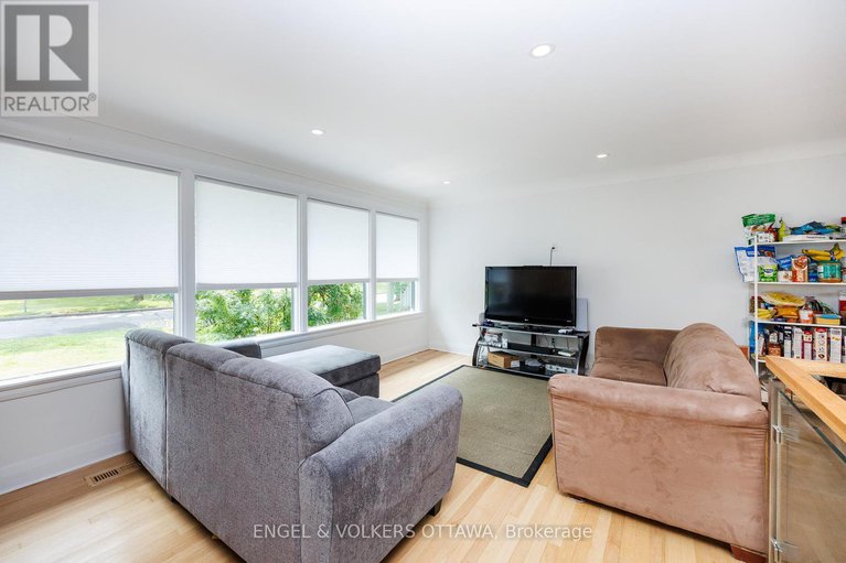 28559940/2204-utah-street/alta-vista/ottawa/ontario/K1H7W8_7