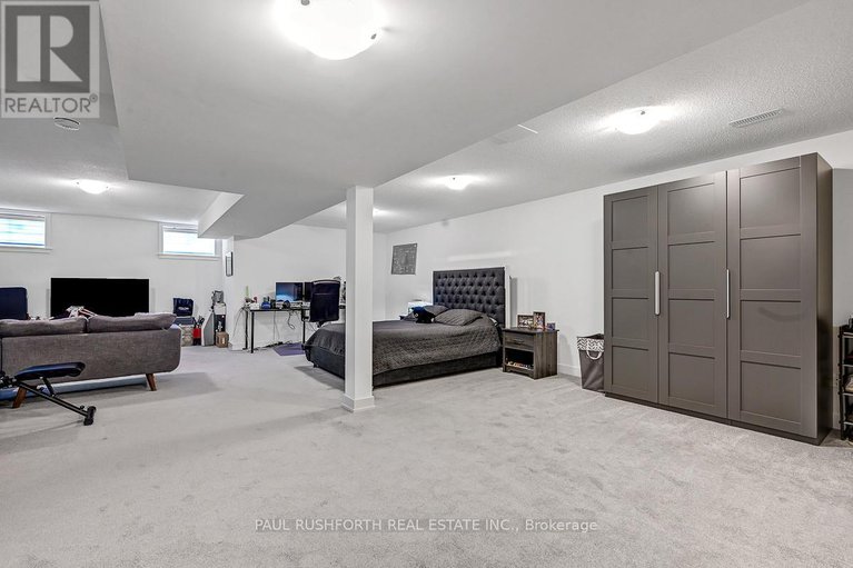 29134887/28-mendoza-way/emerald-meadowstrailwest/ottawa/ontario/K2S2S6_29