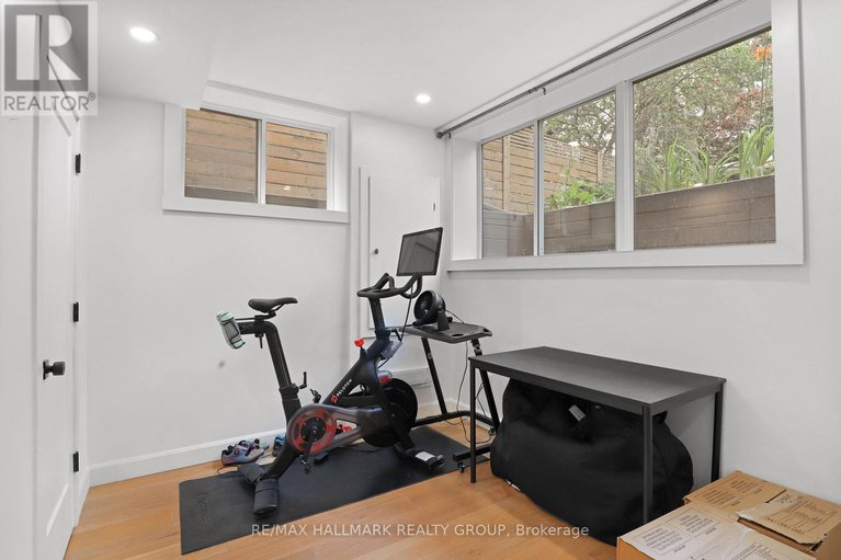 28551598/460-bevan-avenue/westborohampton-park/ottawa/ontario/K1Z5S4_32