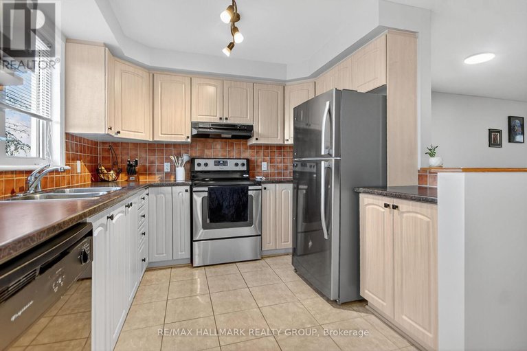 29179418/104-1512-walkley-road/heron-gateindustrial-park/ottawa/ontario/K1V2G5_10