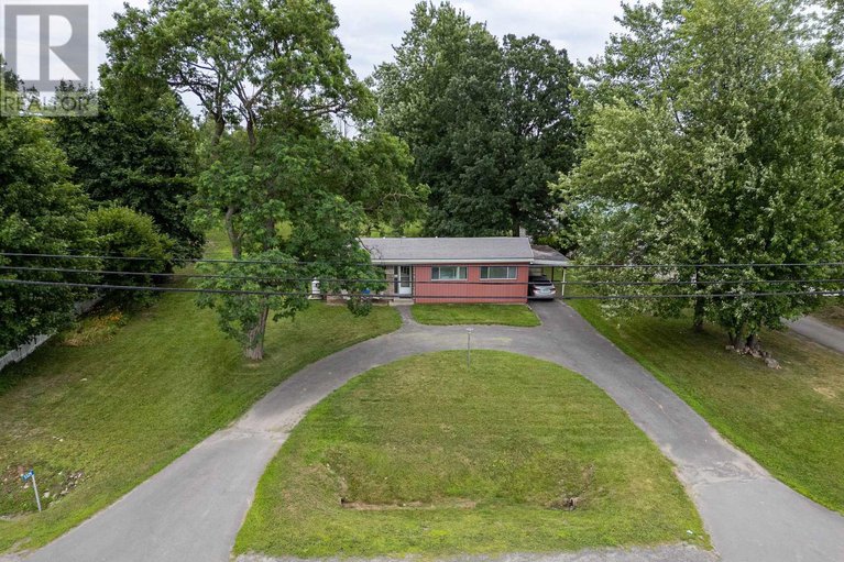 28683252/5329-bank-street/leitrim/ottawa/ontario/K1X1H1_2