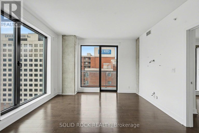 29431762/1606-20-daly-avenue/sandy-hill/ottawa/ontario/K1N0C6_21