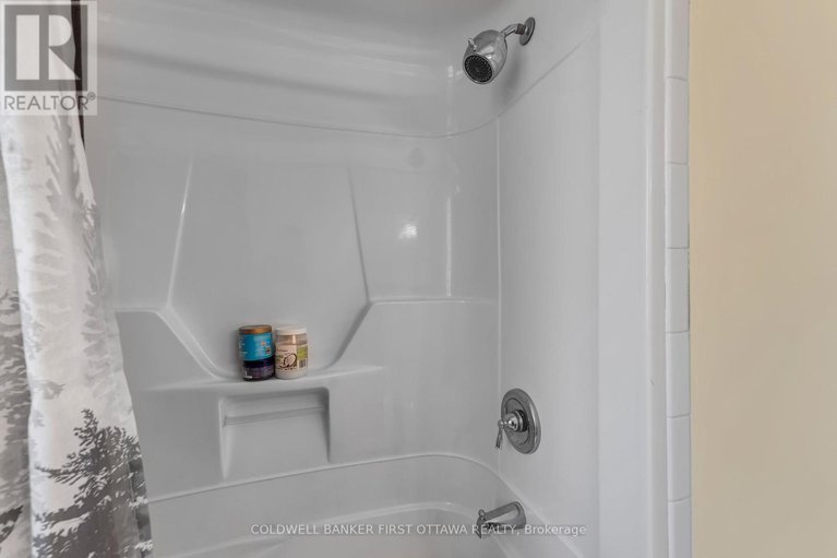 28744681/22-monterey-drive/leslie-park/ottawa/ontario/K2H7A6_21