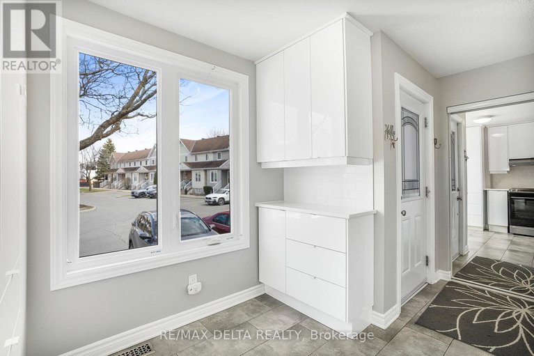 28227757/1822-loranger-court/chapel-hill/ottawa/ontario/K1C7H6_11