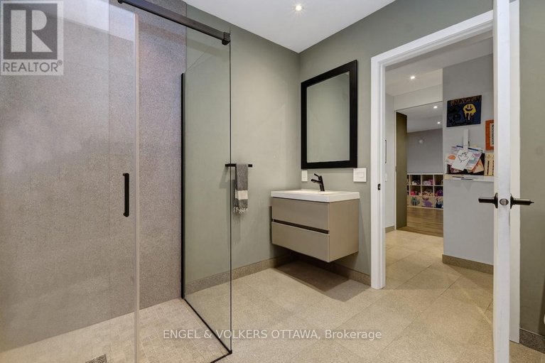 29539469/608-byron-avenue/mckellarhighland/ottawa/ontario/K2A0E5_45