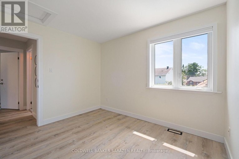 28757000/1709-caminiti-crescent/fallingbrookpineridge/ottawa/ontario/K4A1M2_31