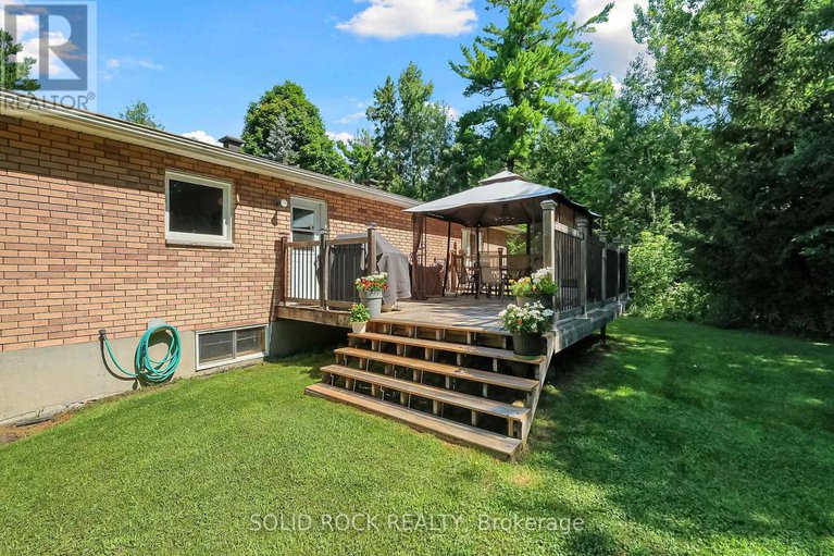 28631111/209-deerwood-drive/fitzroy-ward-south-west/ottawa/ontario/K0A2H0_40