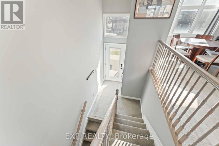 29202606/829-mikinak-road/cfb-rockcliffe-and-area/ottawa/ontario/K1K4Z9_9