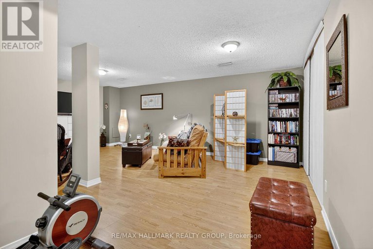 29052935/1415-caravel-crescent/bilberry-creekqueenswood-heights/ottawa/ontario/K1E3X4_39