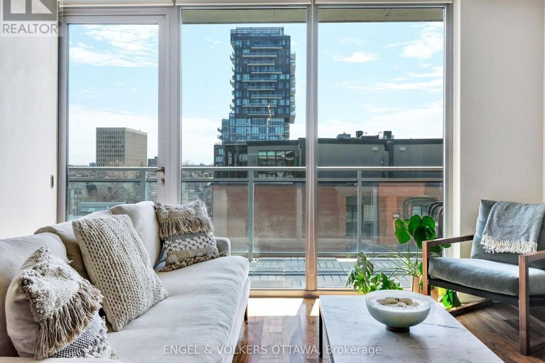 28414766/516-360-mcleod-street/ottawa-centre/ottawa/ontario/K2P1A9_8