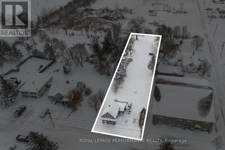 29182653/6-spring-street/maxville/north-glengarry/ontario/K0C1T0_4