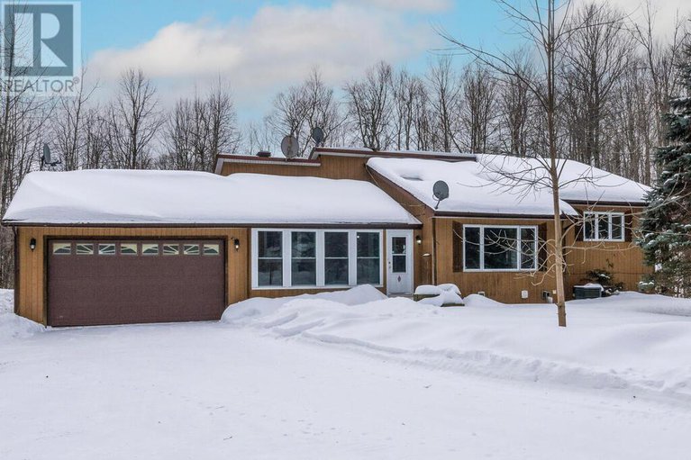 29407325/1183-ebbs-bay-road/drummond-n-elmsley-drummond-twp/drummondnorth-elmsley/ontario/K7C3P1_2