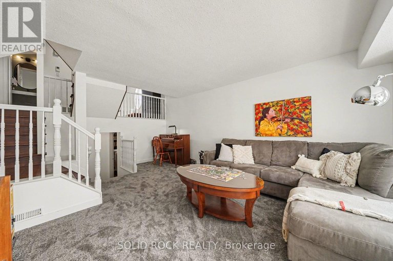 29618484/51-pemberton-crescent/manordale/ottawa/ontario/K2G4Y9_28