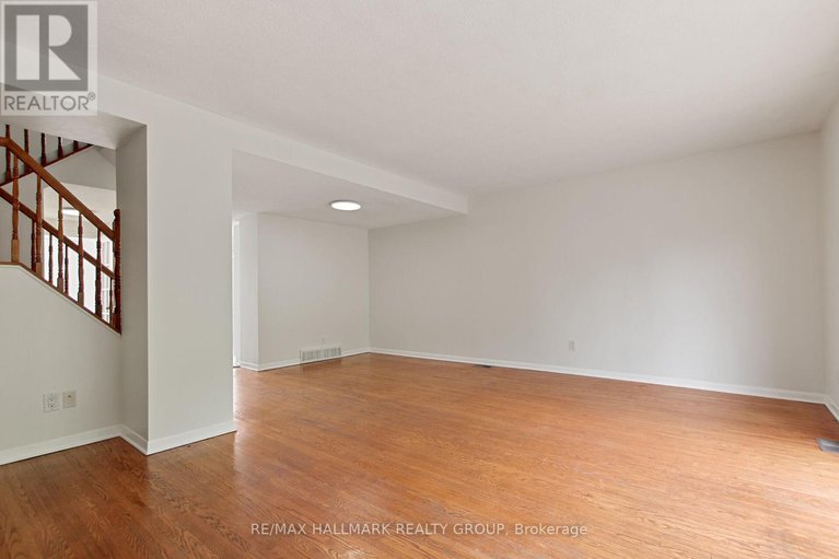 28491810/1326-morrison-drive/redwood-park/ottawa/ontario/K2H7L9_18