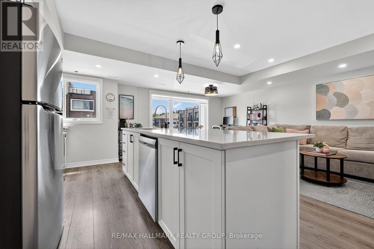 28509446/551-takamose-private/cfb-rockcliffe-and-area/ottawa/ontario/K1K5A5_19
