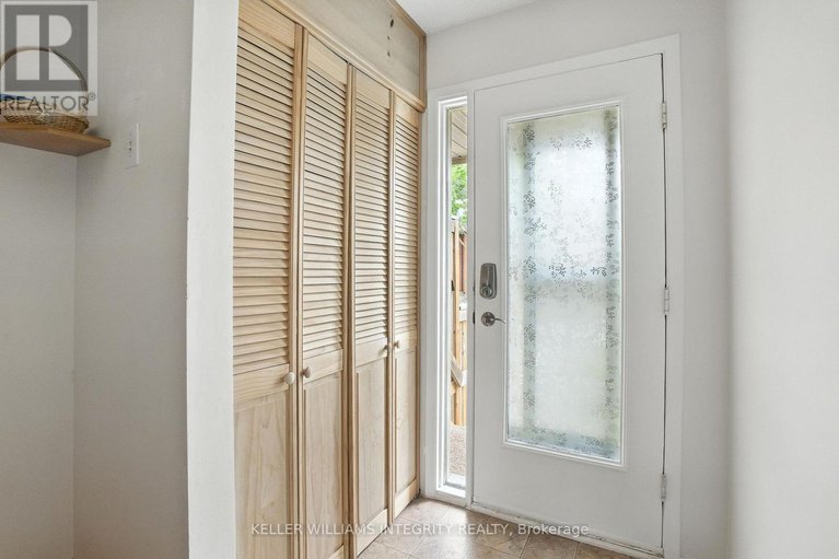 28528358/203-1750-marsala-crescent/fallingbrookpineridge/ottawa/ontario/K4A2G5_5