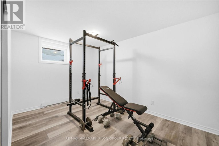 29408731/1326-dussere-street/convent-glen-south/ottawa/ontario/K1C1P4_24