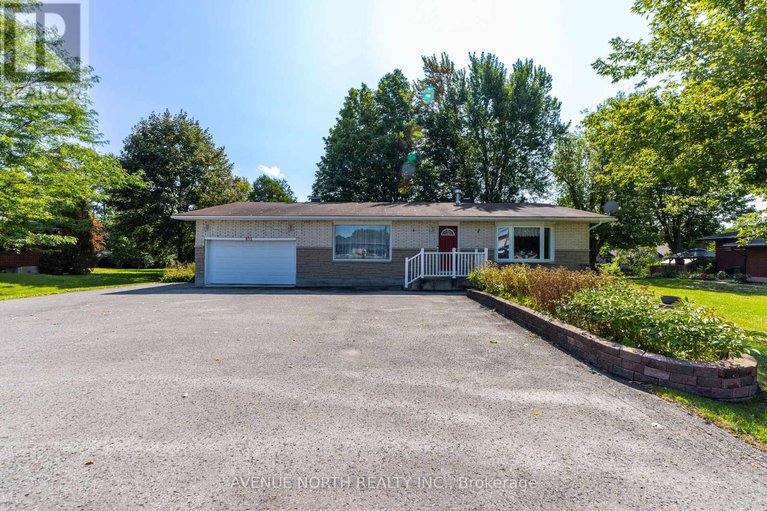 28833649/832-notre-dame-street/embrun/russell/ontario/K0A1W1_1