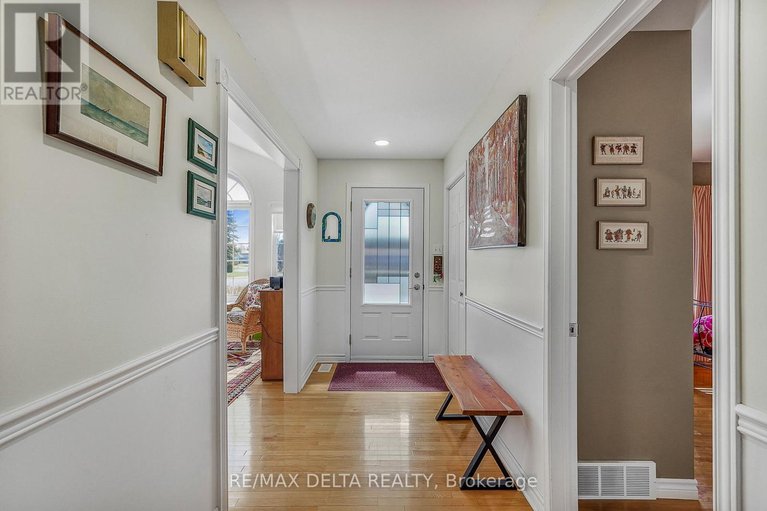 29633176/48-stephens-street/vankleek-hill/champlain/ontario/K0B1R0_4