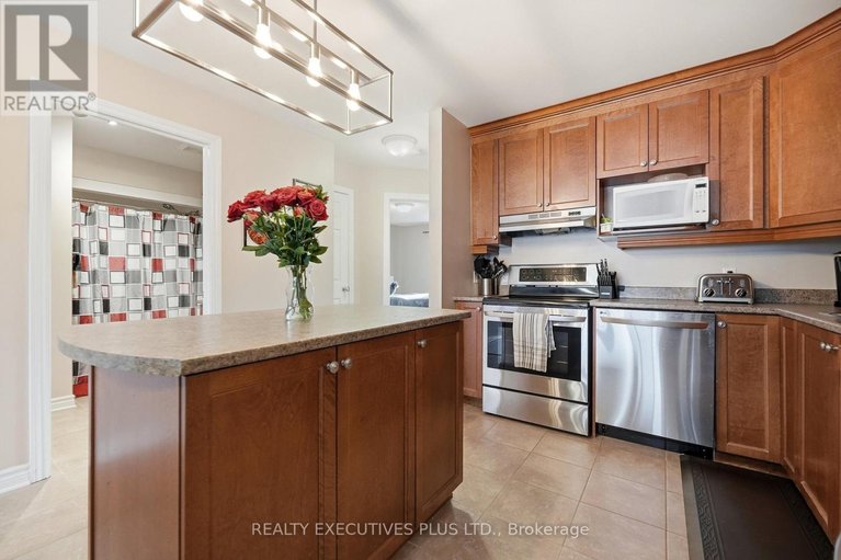 29466611/703-200-eliot-street/town-of-rockland/clarence-rockland/ontario/K4K0G4_14