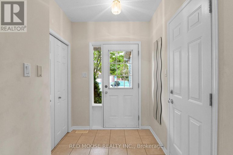 28925510/4569-ogilvie-walk-crescent/carson-grove/ottawa/ontario/K1J1G5_4