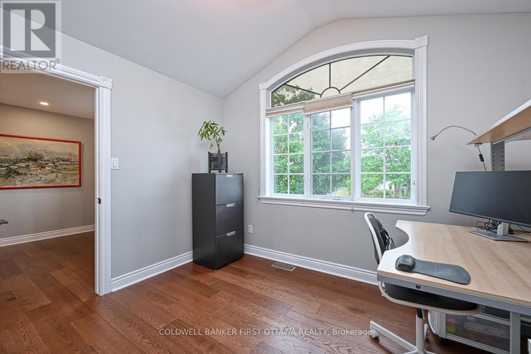 28556106/105-sirocco-crescent/stittsville-north/ottawa/ontario/K2S2C9_30