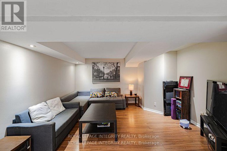 28733956/1695-gage-crescent-n/bel-air-heights/ottawa/ontario/K2C0Z7_27