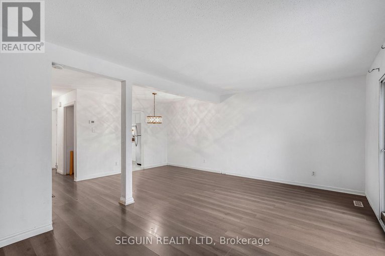 29101231/6138-brookside-lane/convent-glen-south/ottawa/ontario/K1C2K7_15