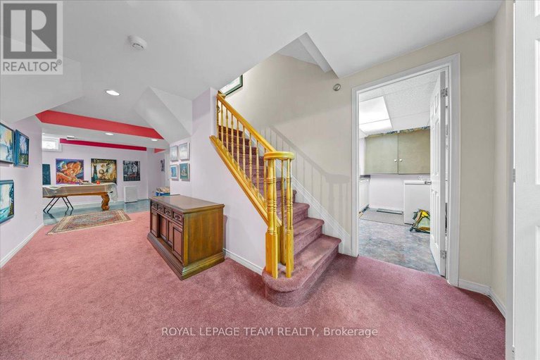 28487091/17-stonehedge-parkway/bayshore/ottawa/ontario/K2H8Z3_36