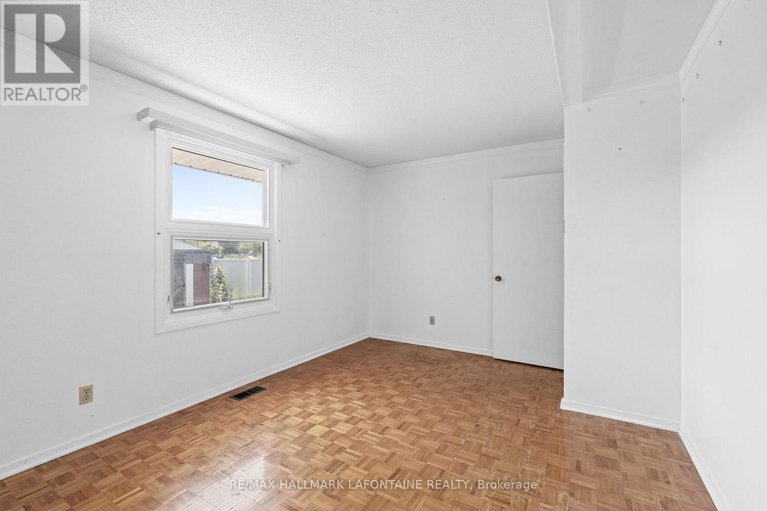 28771288/602-eastvale-drive/beacon-hill-north/ottawa/ontario/K1J6Z6_22