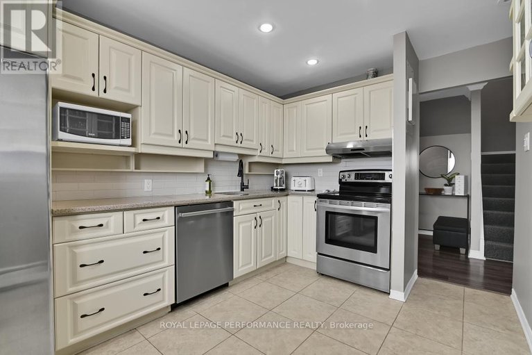 29539464/505-2650-southvale-crescent/sheffield-glenindustrial-park/ottawa/ontario/K1B4S9_9