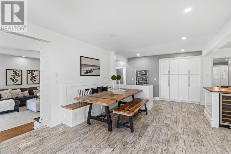 28399628/1379-potter-drive/manotick-village-manotick-estates/ottawa/ontario/K4M1C3_17