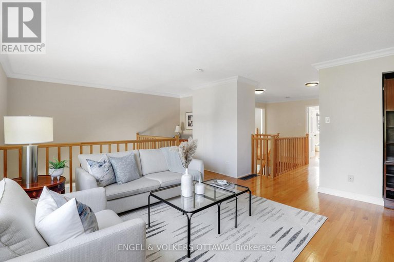 28642525/29-chatsworth-crescent/hunt-club/ottawa/ontario/K1V9Z1_21