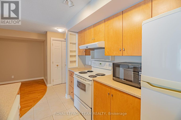 28559939/804-138-somerset-street-w/ottawa-centregolden-triangle/ottawa/ontario/K2P0A3_14