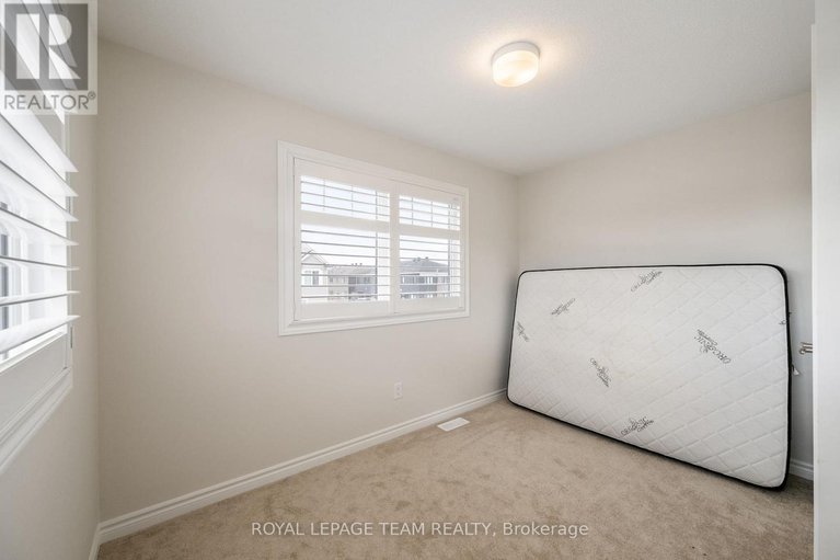 28565820/741-derreen-avenue/stittsville-north/ottawa/ontario/K2S2Y9_26