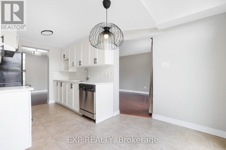 29637851/352-forestbrook-street/morgans-grantsouth-march/ottawa/ontario/K2K0B8_15