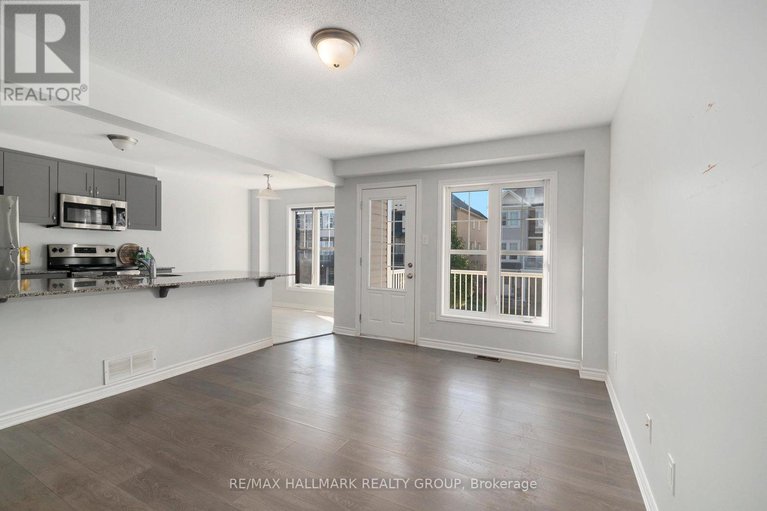 29056305/106-helenium-lane/avalon-west/ottawa/ontario/K4A1C7_5