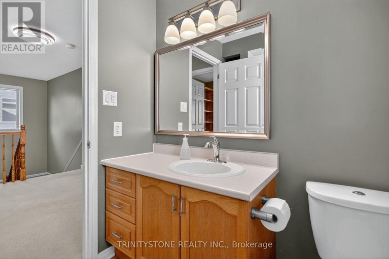 28977788/11-whalings-circle/stittsville-central/ottawa/ontario/K2S1S4_40