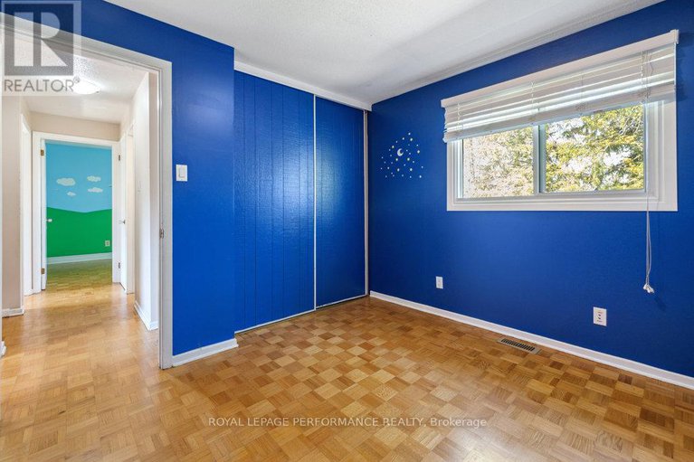 29074495/2045-deerhurst-court/beacon-hill-north/ottawa/ontario/K1J8H2_38