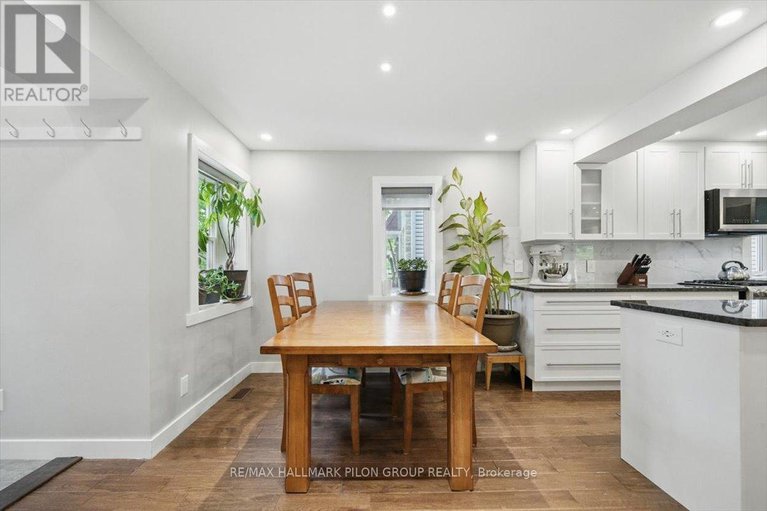 28420947/84-eastpark-drive/blackburn-hamlet/ottawa/ontario/K1B4A4_8