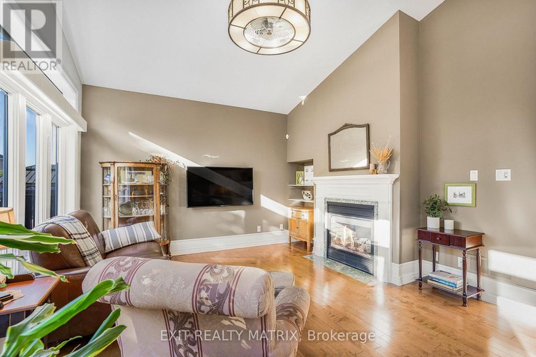 28998759/928-scala-avenue/notting-hillsummerside/ottawa/ontario/K4A5E1_16