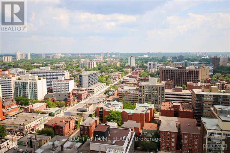 28668449/2306-40-nepean-street/ottawa-centre/ottawa/ontario/K2P0X5_19