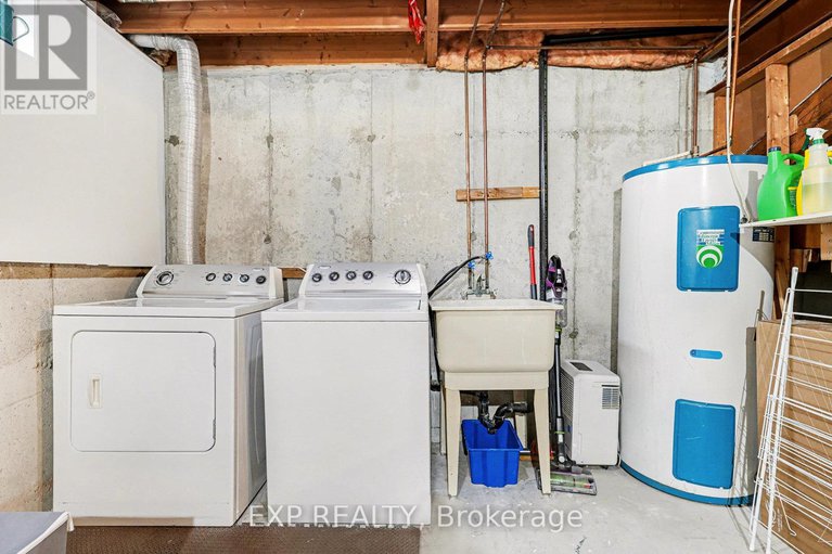 29205584/20-lovell-lane/westcliffe-estates/ottawa/ontario/K2H9B6_23